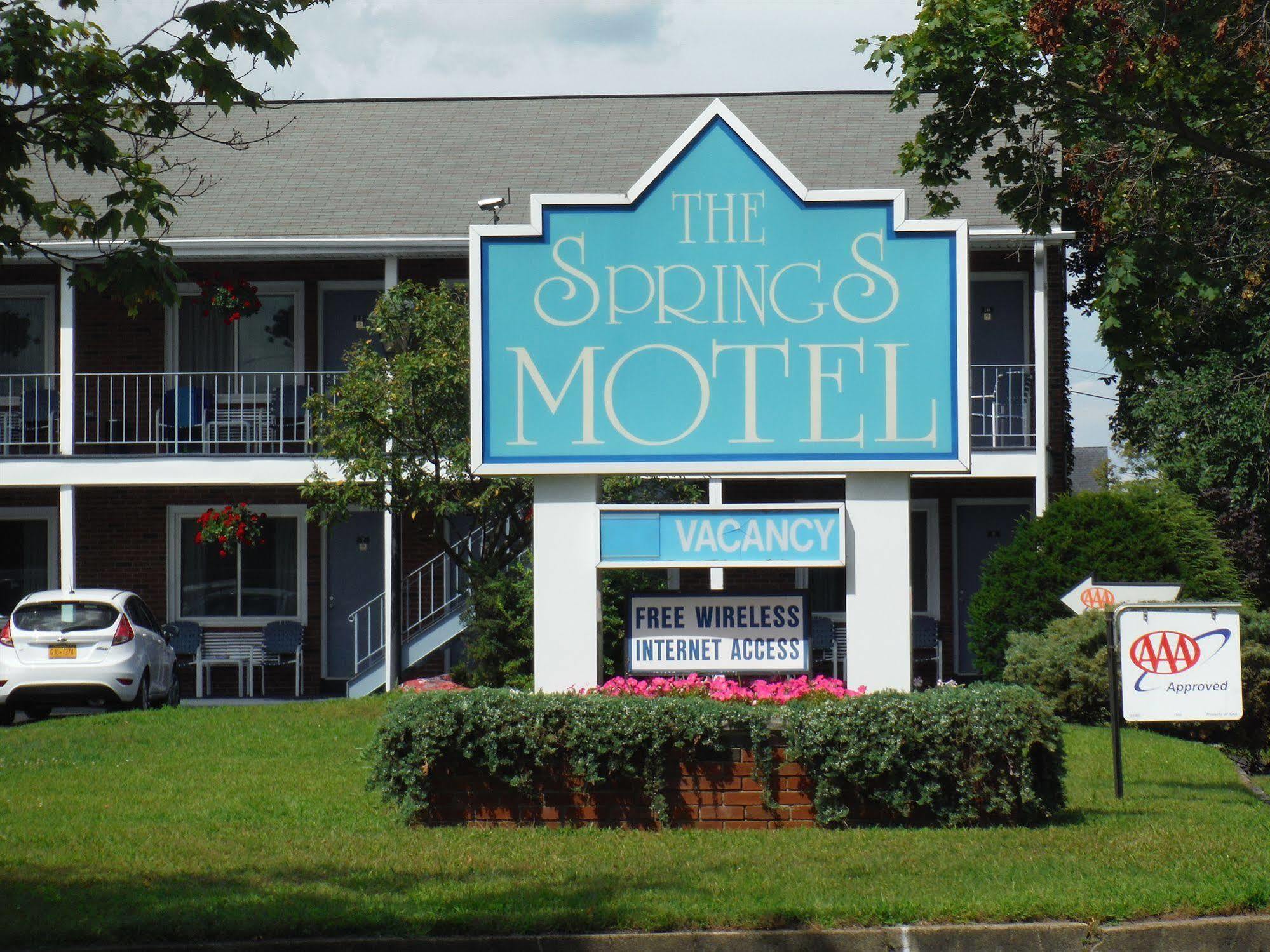 The Springs Motel Saratoga Springs Zewnętrze zdjęcie
