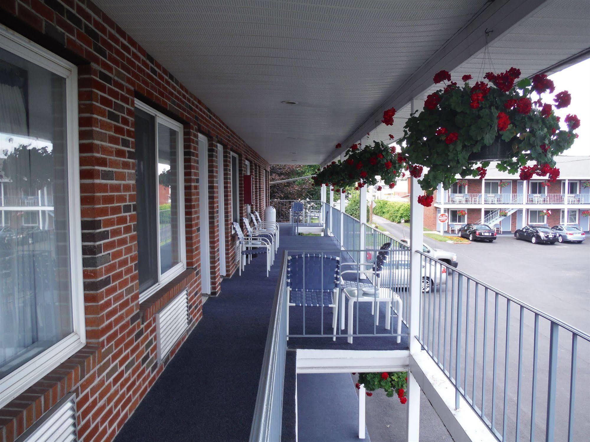 The Springs Motel Saratoga Springs Zewnętrze zdjęcie